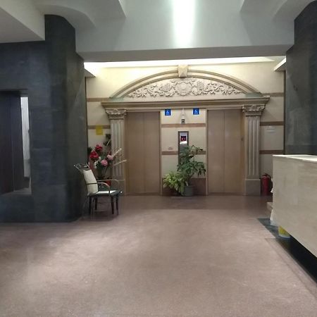 Dengfeng Milan Business Hotel Huwei Экстерьер фото