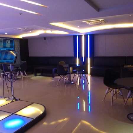 Dengfeng Milan Business Hotel Huwei Экстерьер фото